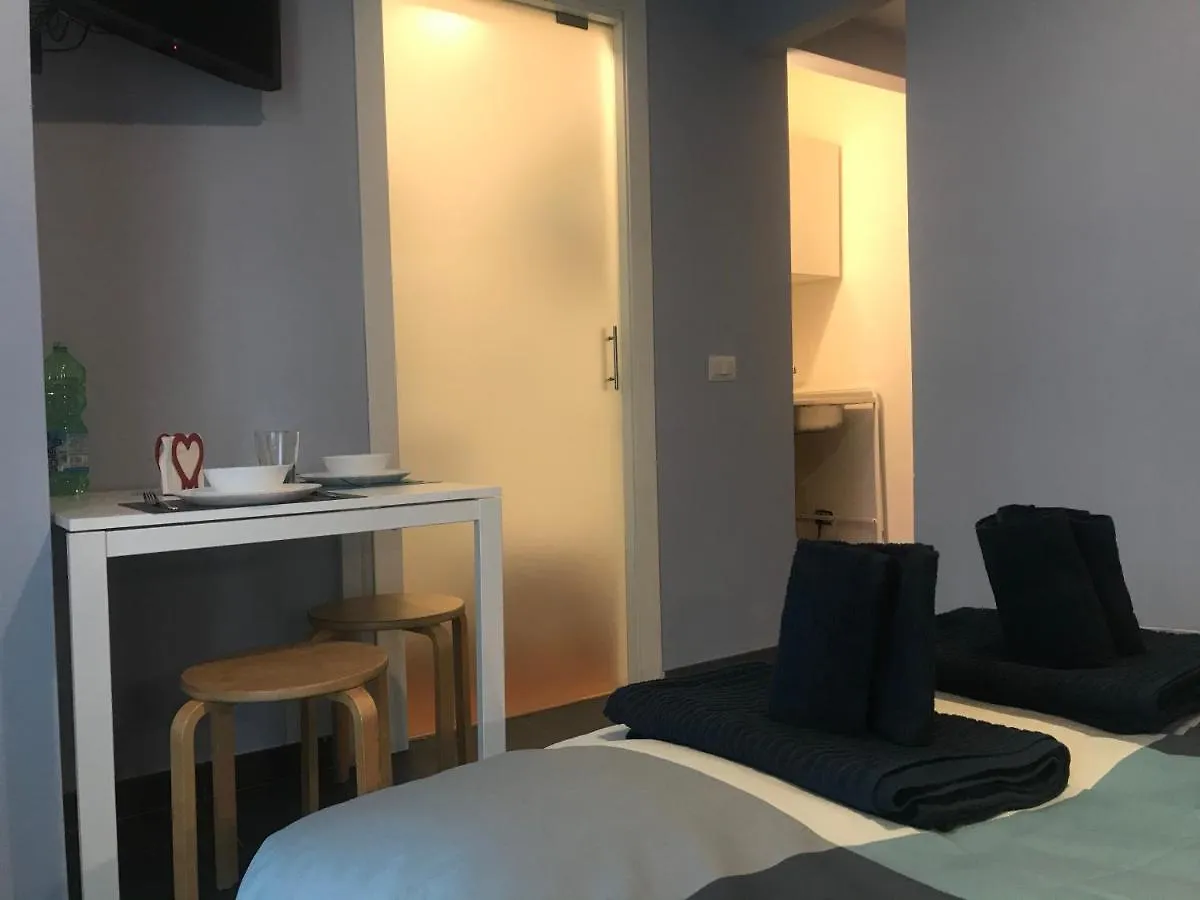 Apartamento Pied A Terre Sant'Agostino Milán