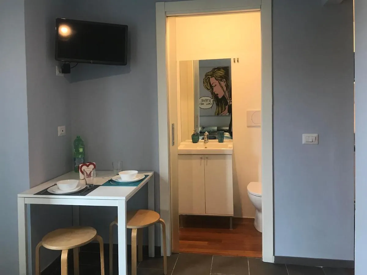 Appartamento Pied à Terre Sant'Agostino Milano 0*,  Italia